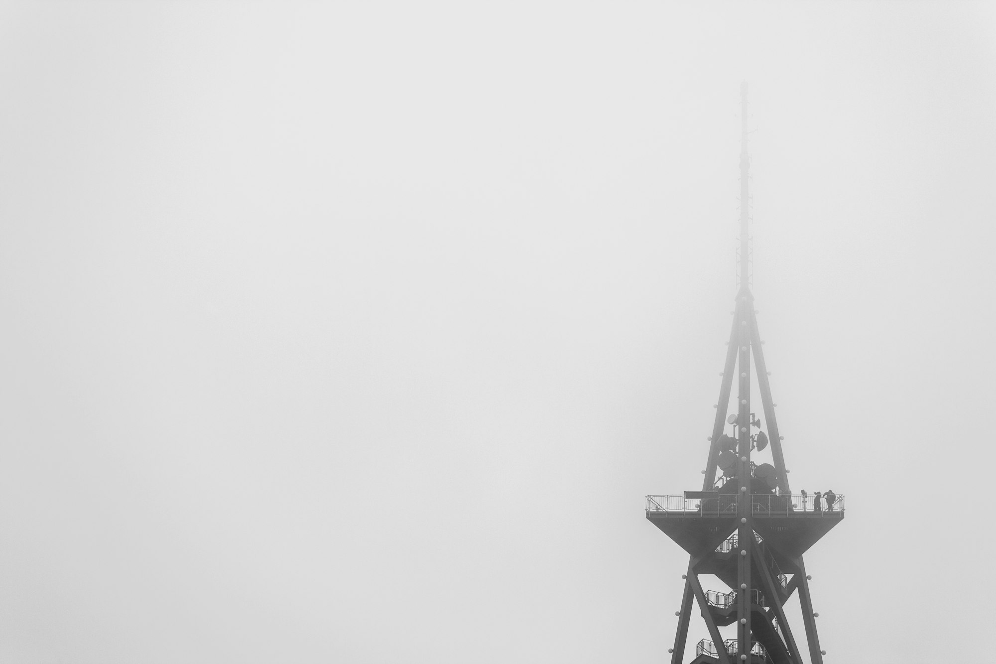 photo-1583602621722-cbd1130b210b