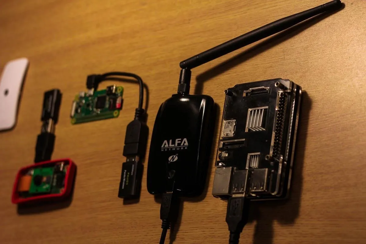log-wi-fi-probe-requests-from-smartphones-laptops-with-probemon.w1456.jpg
